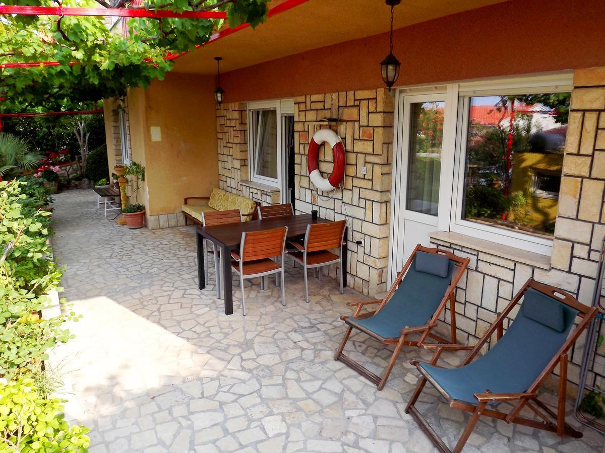Apartments Maricic 200 Meters From The Beach Novi Vinodolski Exterior foto